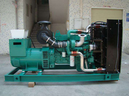 赤峰1100kw康明斯柴油发电机组图片 赤峰1100kw康明斯柴油发电机组图片